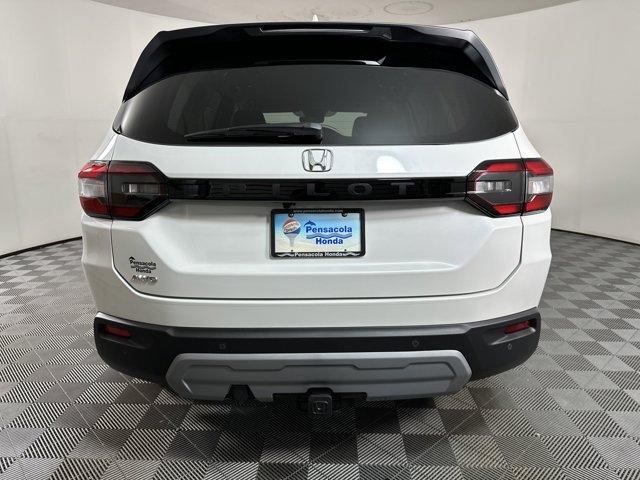 new 2025 Honda Pilot car, priced at $45,701