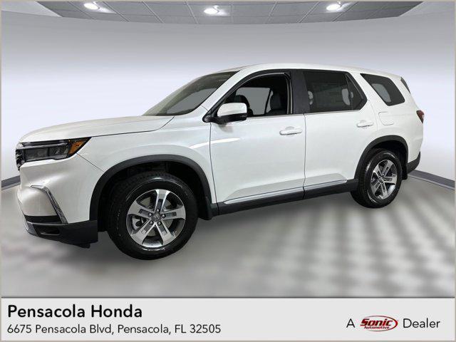 new 2025 Honda Pilot car, priced at $45,701