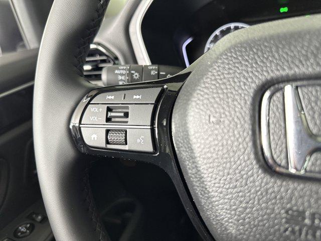 new 2025 Honda Pilot car, priced at $45,701