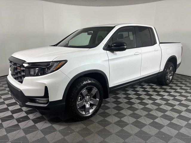 new 2025 Honda Ridgeline car, priced at $44,382