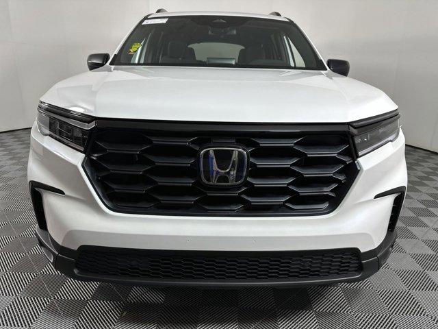 new 2025 Honda Pilot car, priced at $40,232