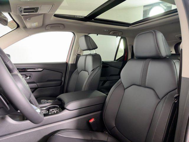 new 2025 Honda Pilot car, priced at $47,701