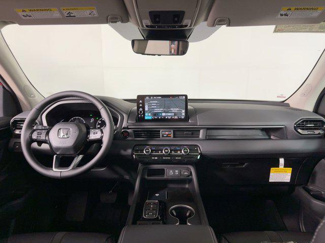 new 2025 Honda Pilot car, priced at $47,701