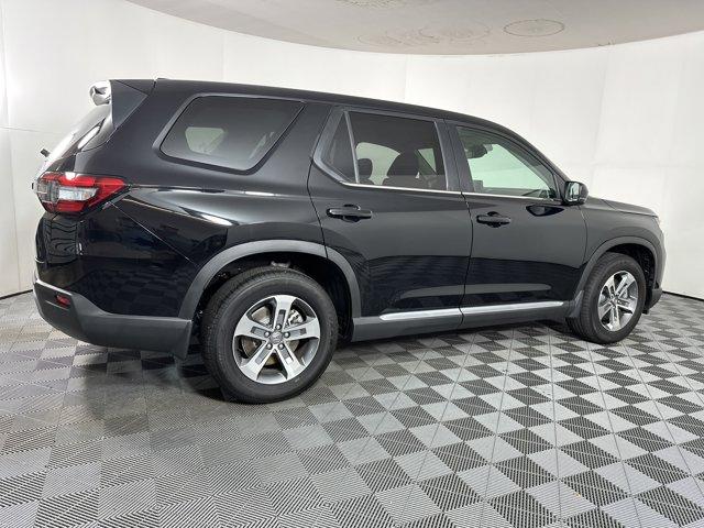 new 2025 Honda Pilot car, priced at $43,561