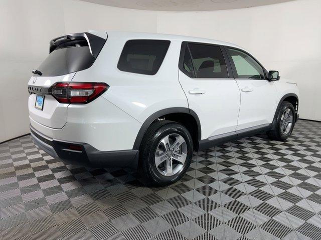 new 2025 Honda Pilot car, priced at $42,721