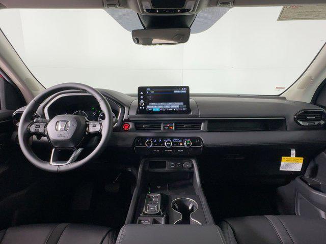 new 2025 Honda Pilot car, priced at $42,721