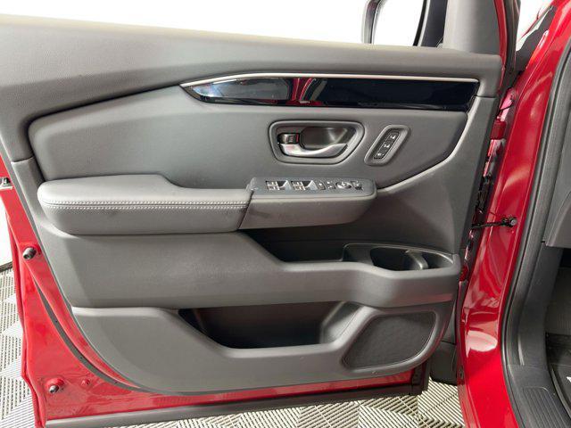 new 2025 Honda Pilot car, priced at $42,721