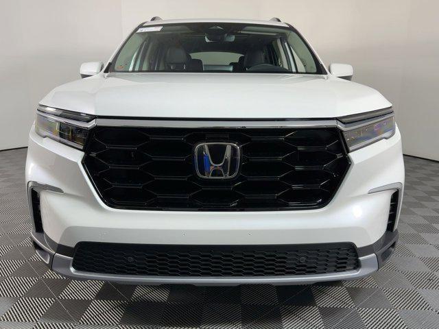 new 2025 Honda Pilot car, priced at $49,161