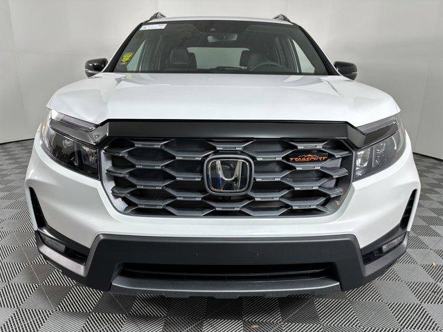 new 2024 Honda Passport car, priced at $45,341