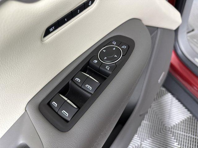used 2020 Cadillac XT5 car, priced at $28,499