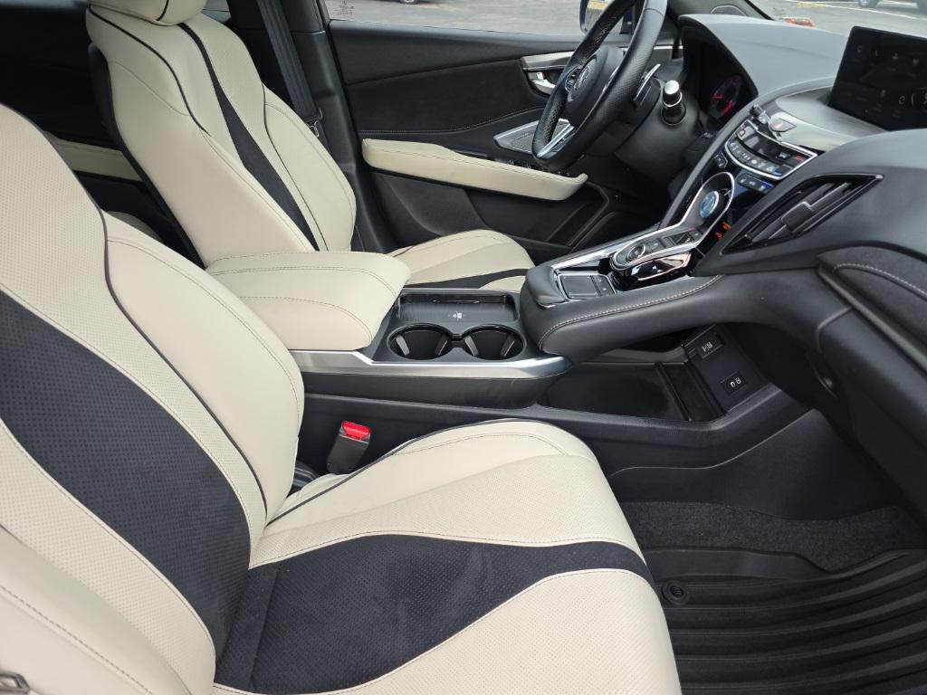 used 2025 Acura RDX car, priced at $44,900