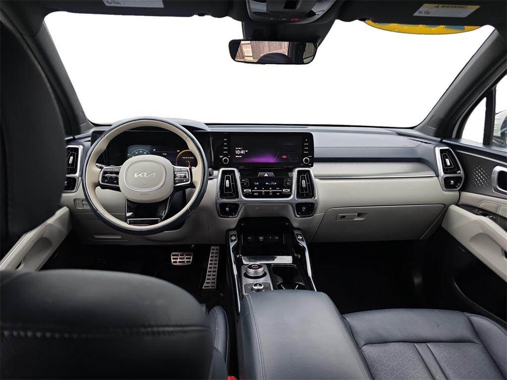 used 2023 Kia Sorento Plug-In Hybrid car, priced at $29,650