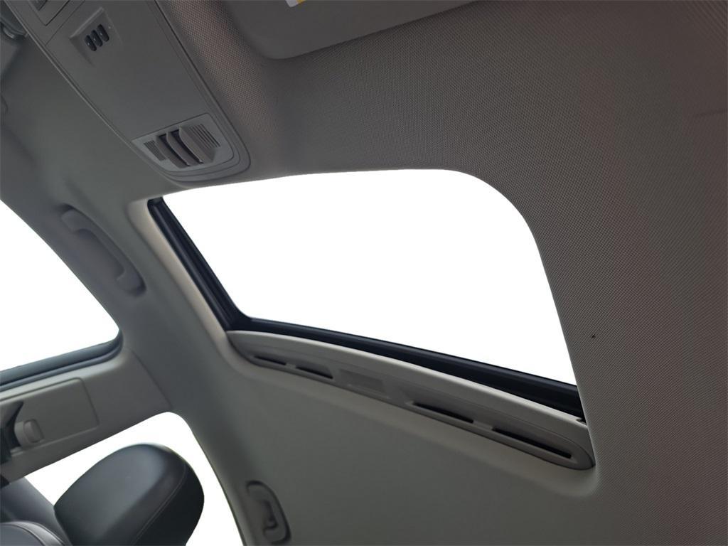 used 2017 Buick Regal car, priced at $16,500