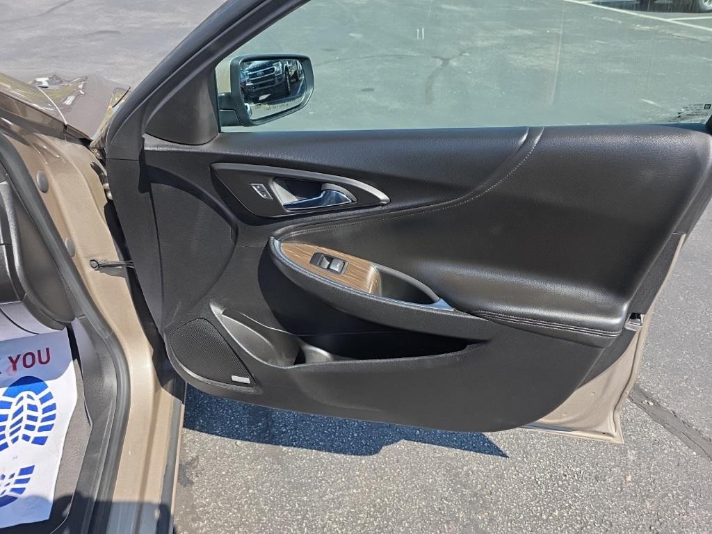used 2024 Chevrolet Malibu car, priced at $22,900