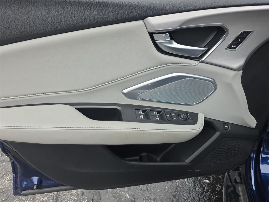 used 2023 Acura RDX car, priced at $38,889