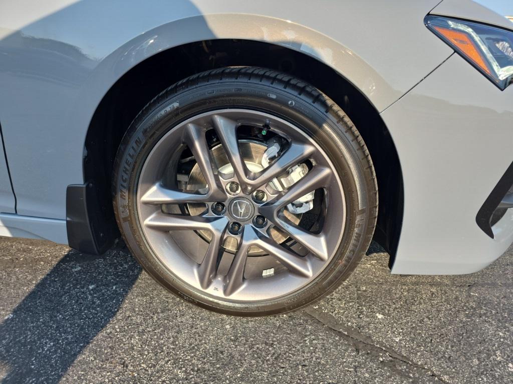 used 2025 Acura TLX car, priced at $44,900