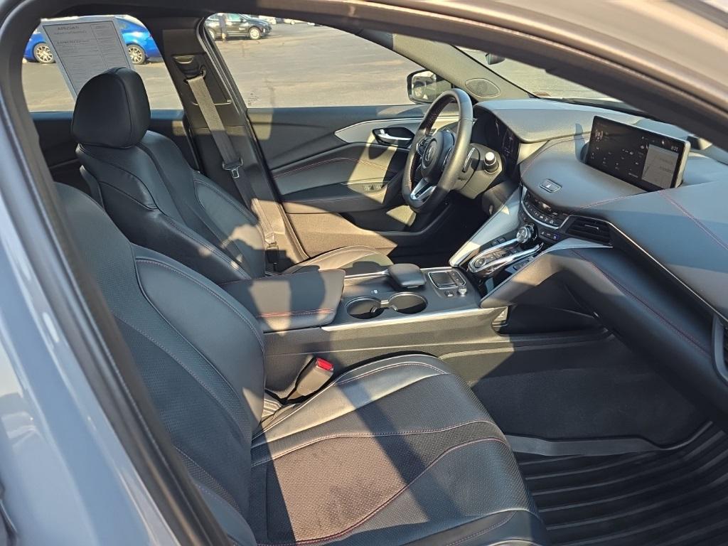 used 2025 Acura TLX car, priced at $44,900