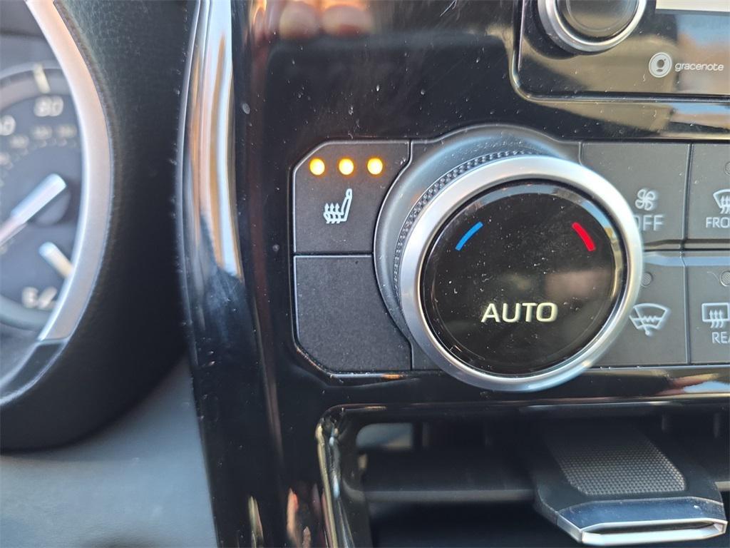 used 2021 Toyota Highlander car, priced at $27,490