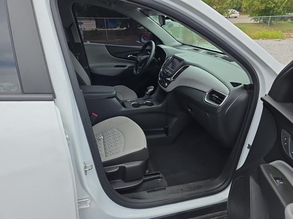 used 2022 Chevrolet Equinox car, priced at $21,049