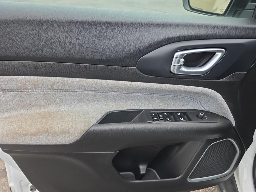 used 2024 Jeep Compass car, priced at $22,400