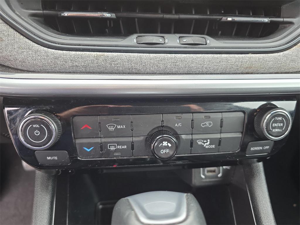used 2024 Jeep Compass car, priced at $22,400