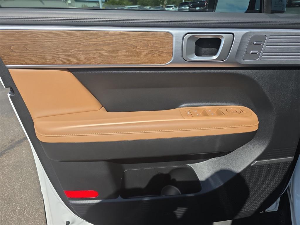used 2025 Hyundai Santa Fe car, priced at $36,900