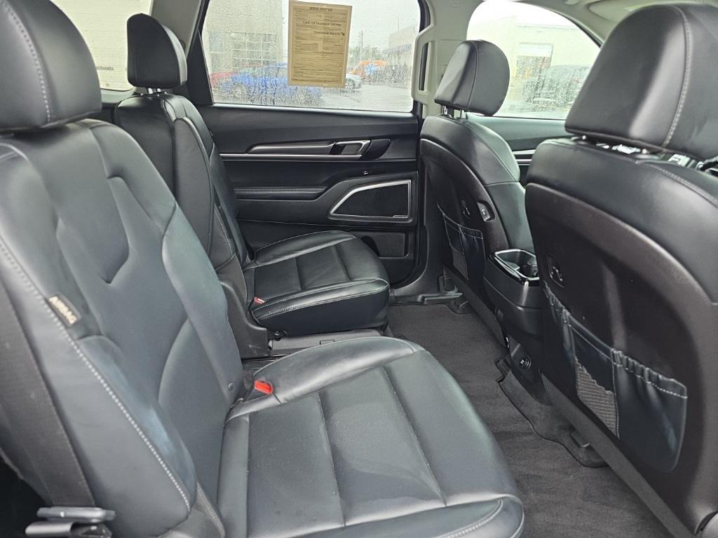 used 2025 Kia Telluride car, priced at $34,900
