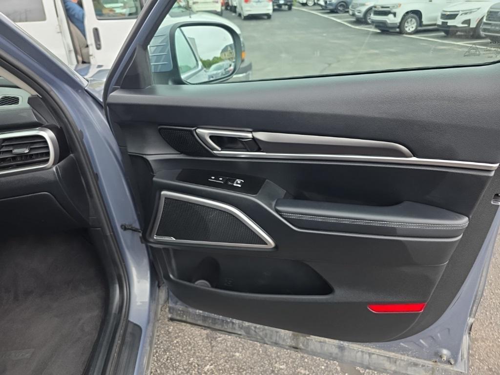 used 2025 Kia Telluride car, priced at $34,900