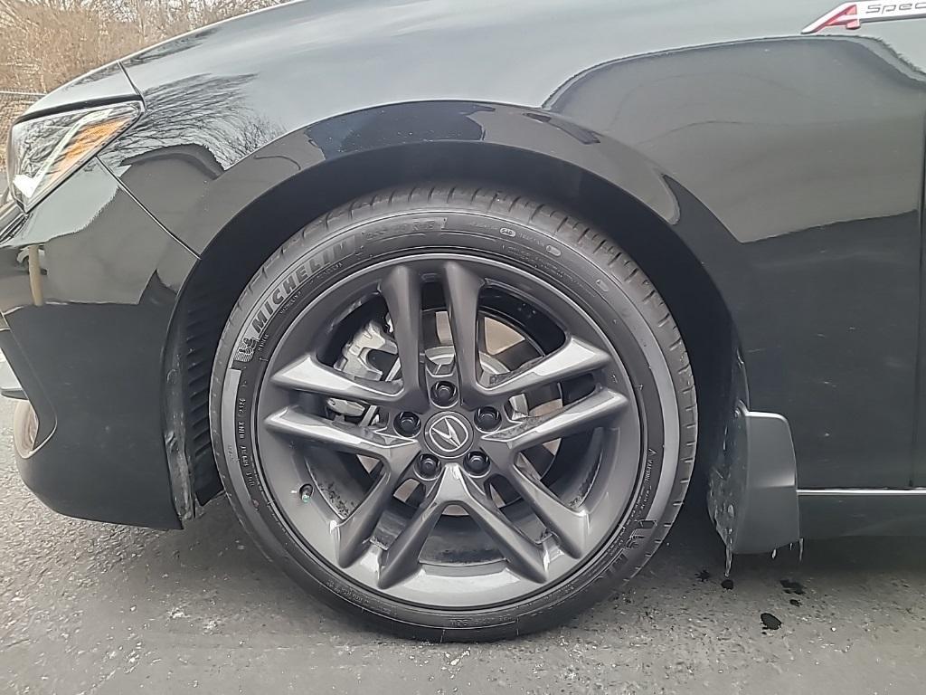 used 2025 Acura TLX car, priced at $44,900