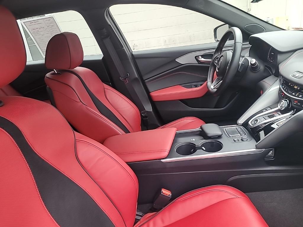 used 2025 Acura TLX car, priced at $44,900
