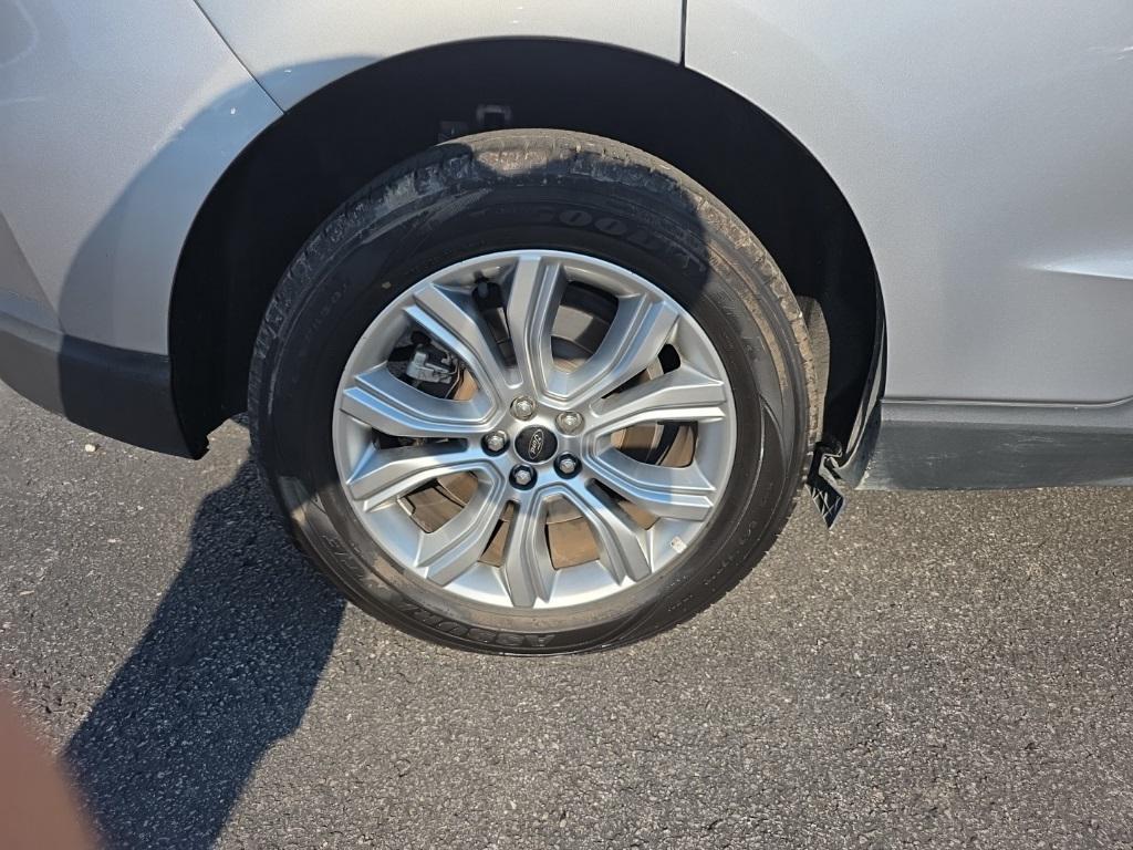 used 2023 Ford Edge car, priced at $23,500