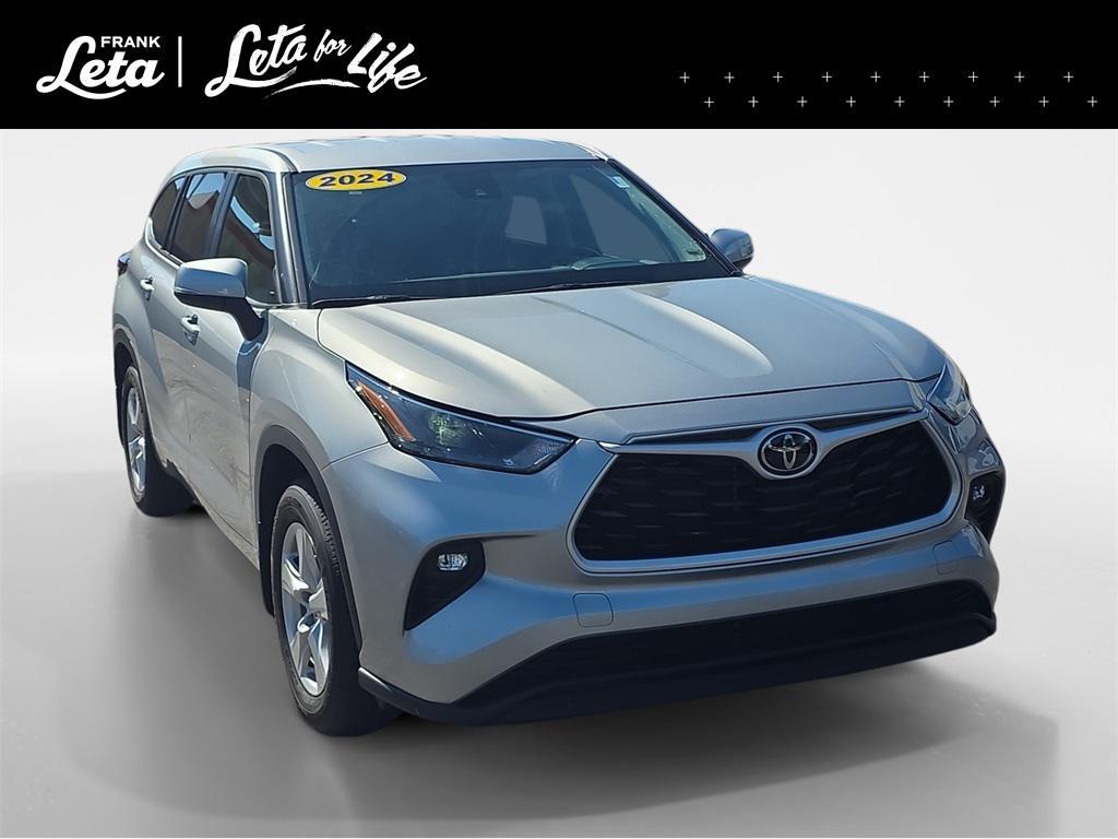 used 2024 Toyota Highlander car, priced at $36,900