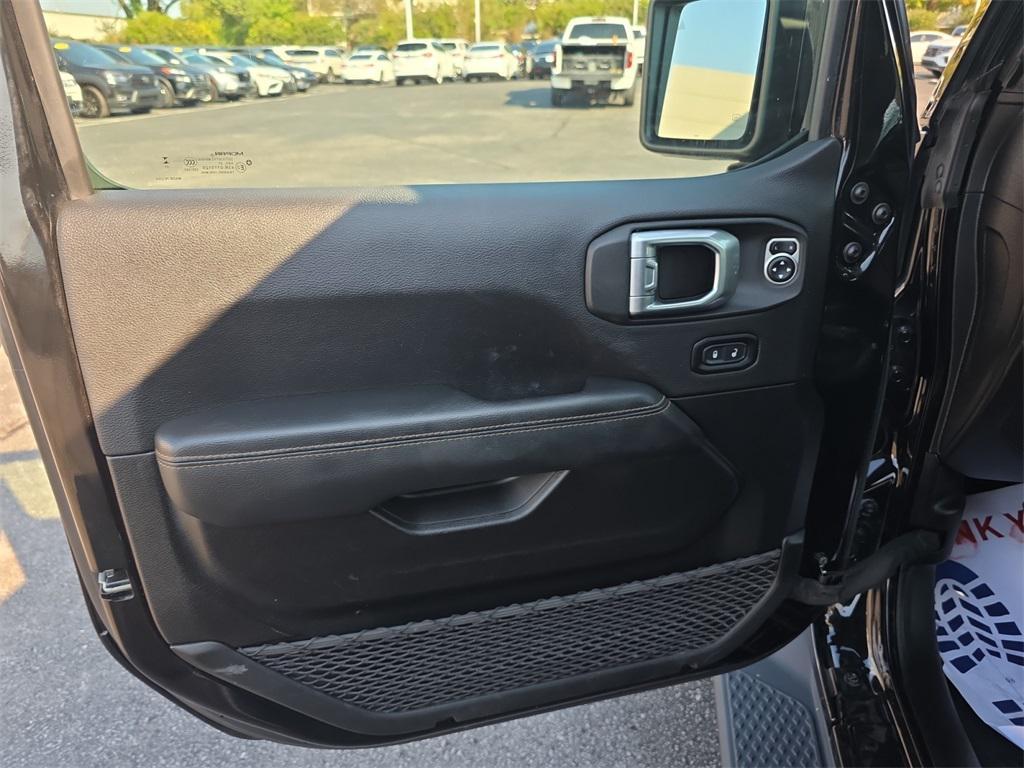 used 2023 Jeep Gladiator car, priced at $32,900