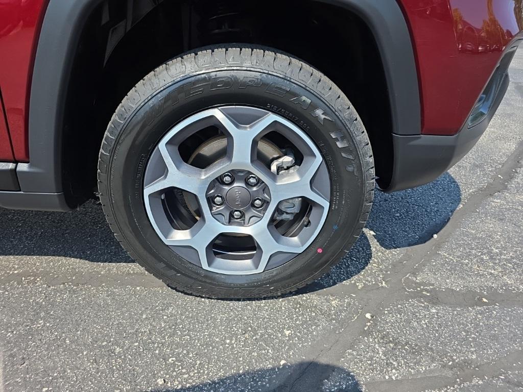 used 2022 Jeep Compass car, priced at $25,500