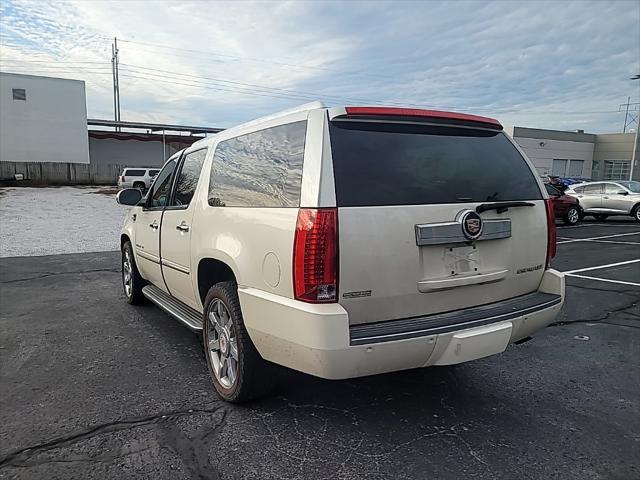 used 2013 Cadillac Escalade ESV car, priced at $12,900