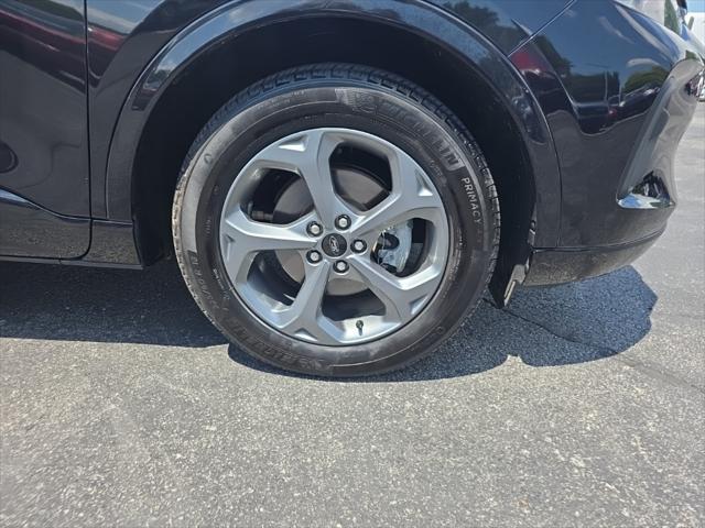 used 2024 Ford Escape car, priced at $25,578