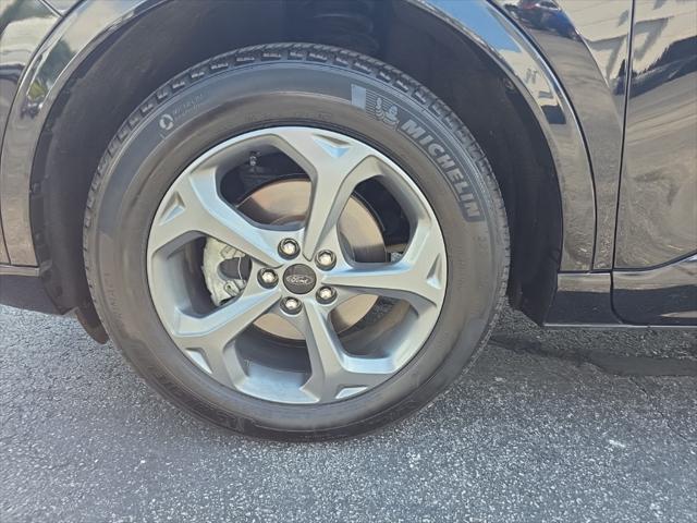 used 2024 Ford Escape car, priced at $25,578