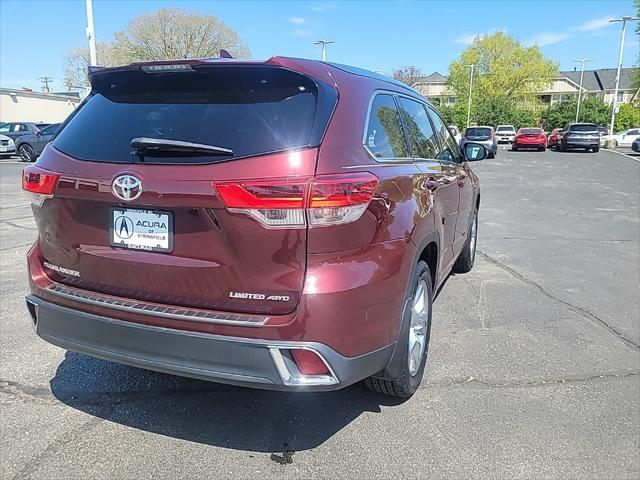 used 2018 Toyota Highlander car, priced at $25,900