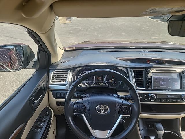 used 2018 Toyota Highlander car, priced at $25,900