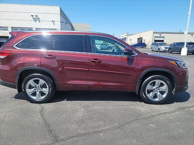 used 2018 Toyota Highlander car, priced at $25,900
