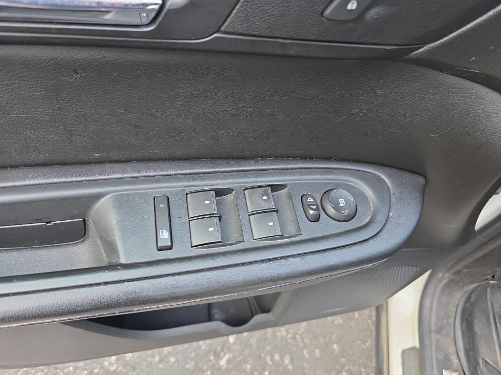 used 2015 GMC Acadia car, priced at $9,995