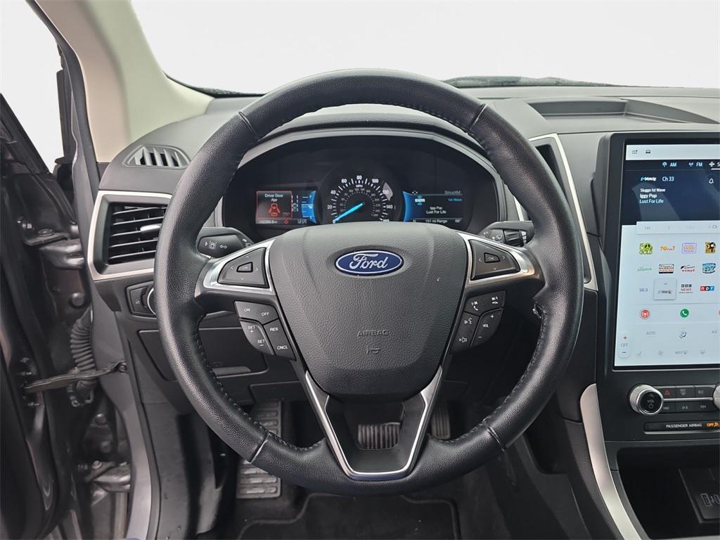 used 2024 Ford Edge car, priced at $21,900