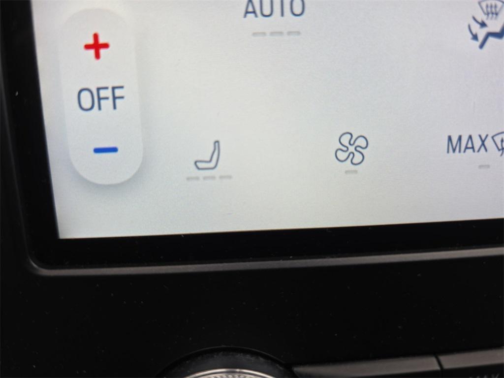 used 2024 Ford Edge car, priced at $21,900