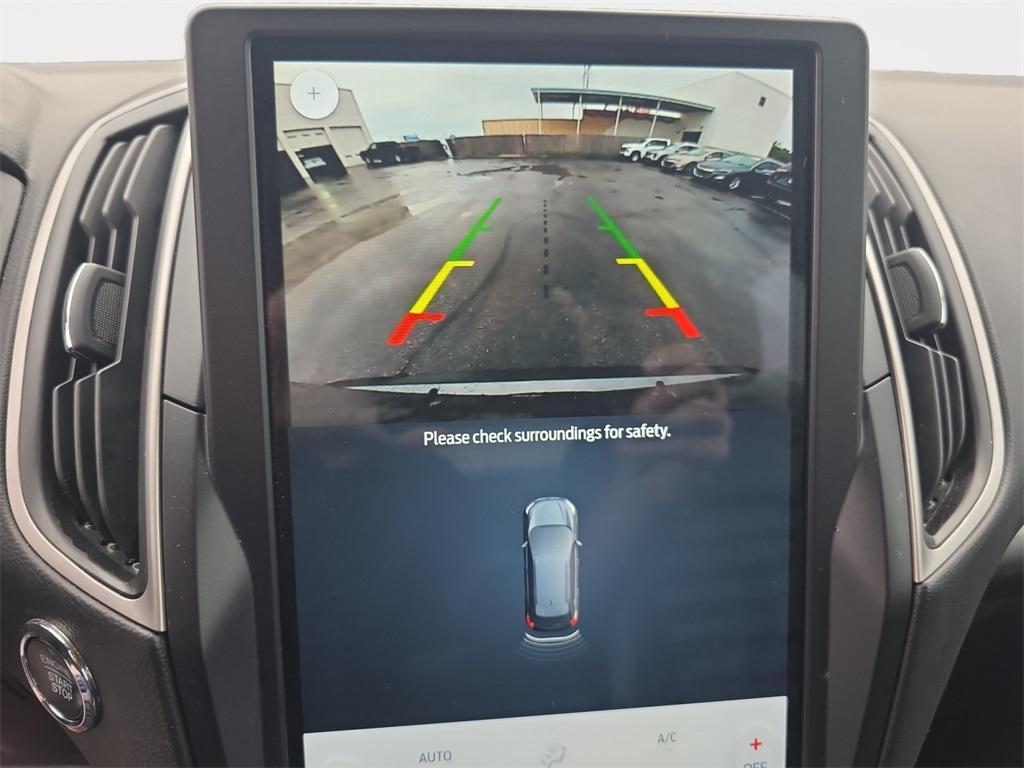 used 2024 Ford Edge car, priced at $21,900