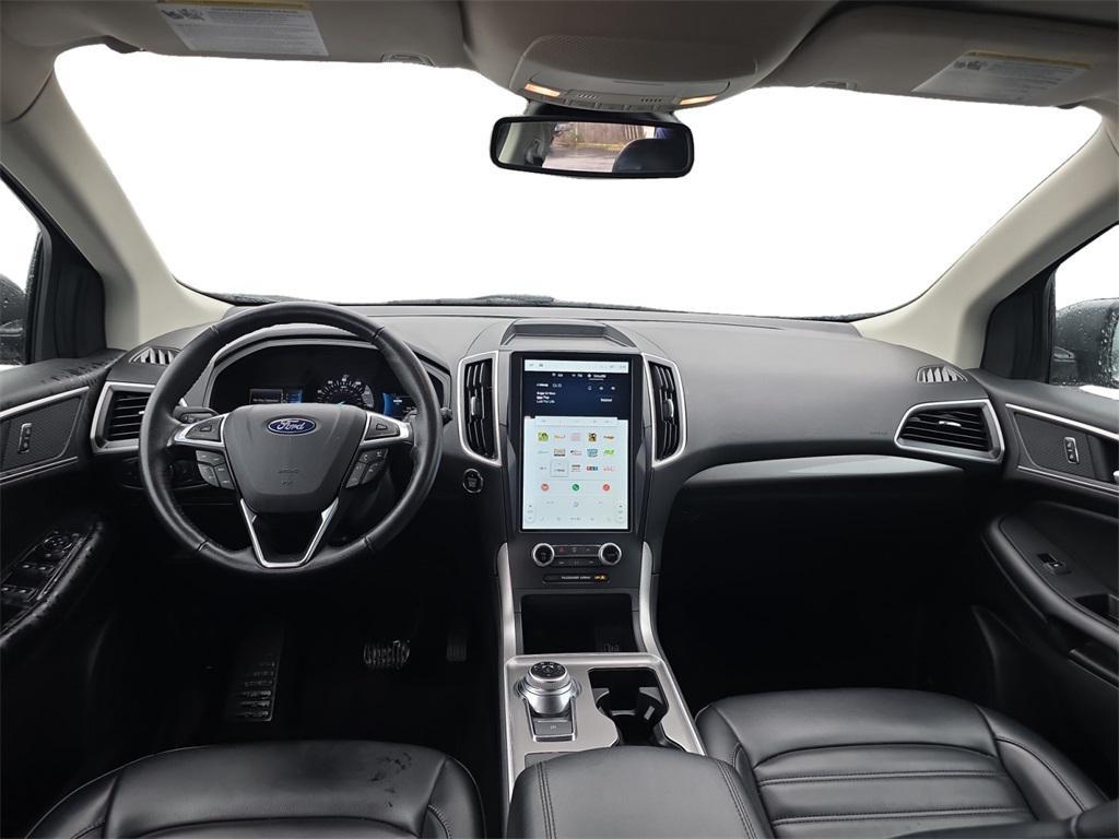 used 2024 Ford Edge car, priced at $21,900