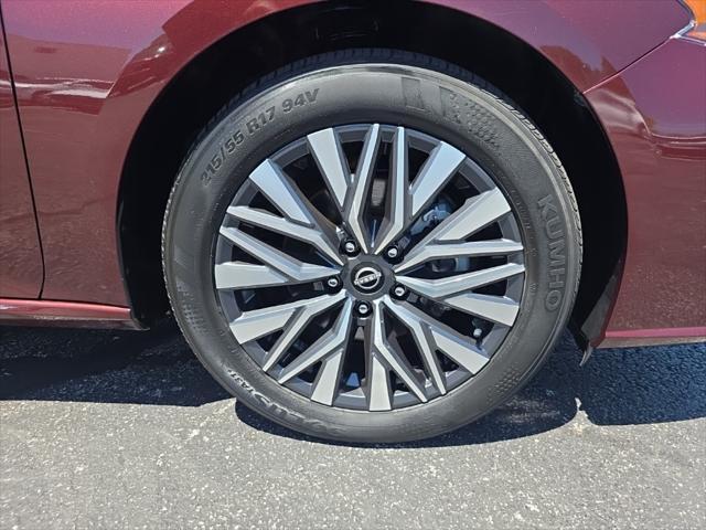 used 2024 Nissan Altima car