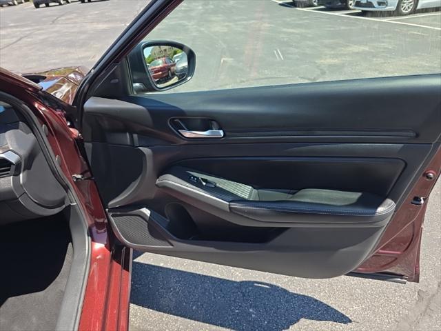 used 2024 Nissan Altima car