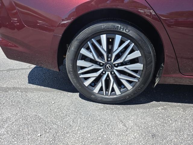 used 2024 Nissan Altima car
