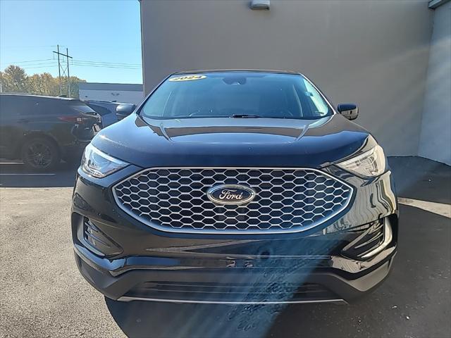 used 2024 Ford Edge car, priced at $29,354