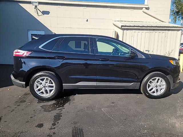 used 2024 Ford Edge car, priced at $29,354